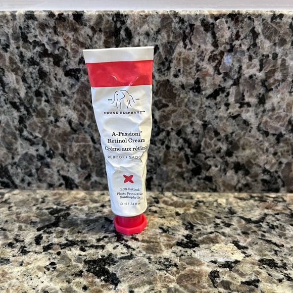 Drunk Elephant - Picture 9 of 10